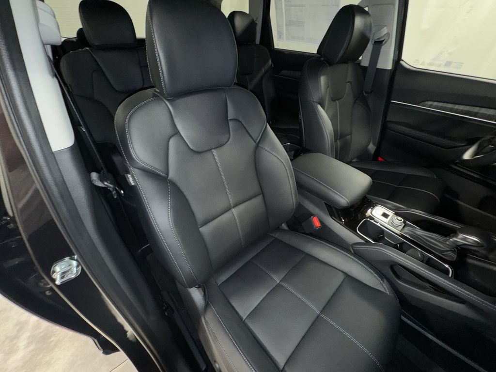 new 2025 Kia Telluride car, priced at $48,456