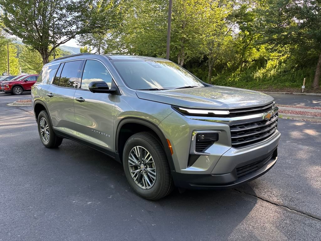 new 2025 Chevrolet Traverse car, priced at $45,695