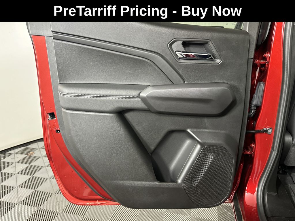 new 2025 GMC Canyon car, priced at $40,995