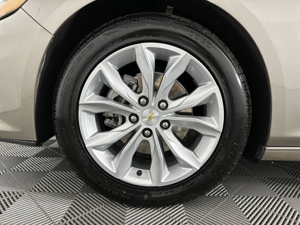 used 2025 Chevrolet Malibu car, priced at $22,997