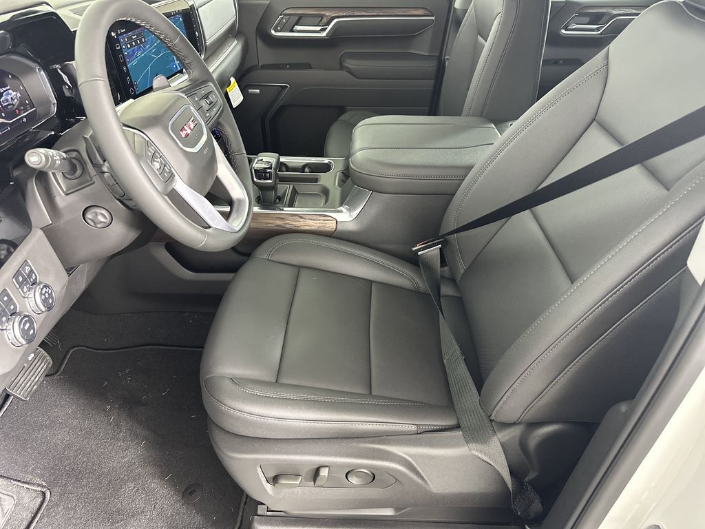new 2025 GMC Sierra 1500 car, priced at $57,624