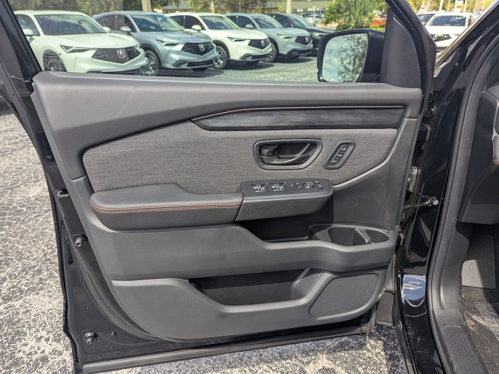 new 2026 Honda Passport car, priced at $50,634