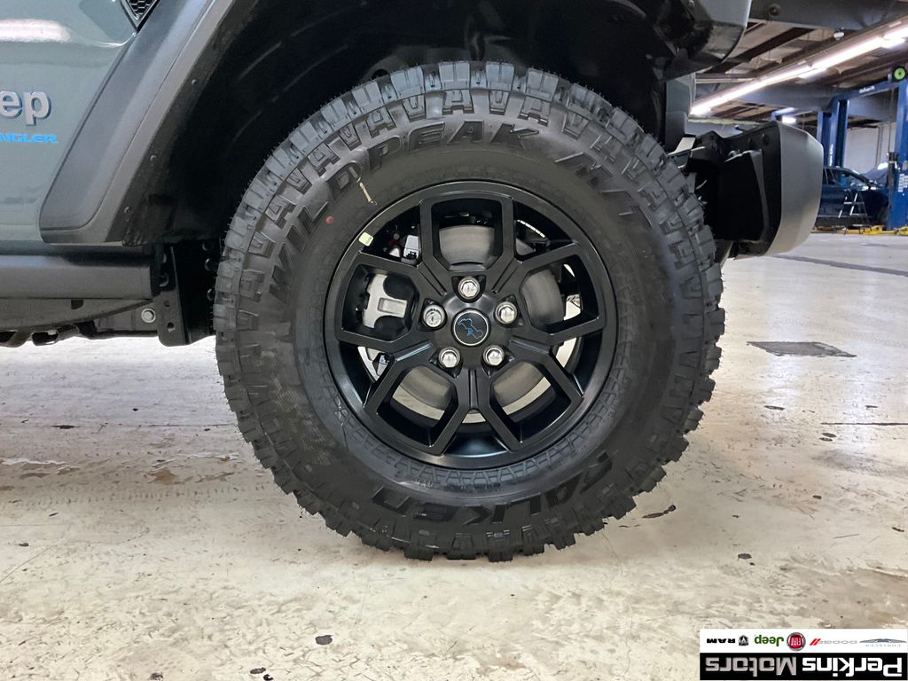 new 2025 Jeep Wrangler car, priced at $55,783