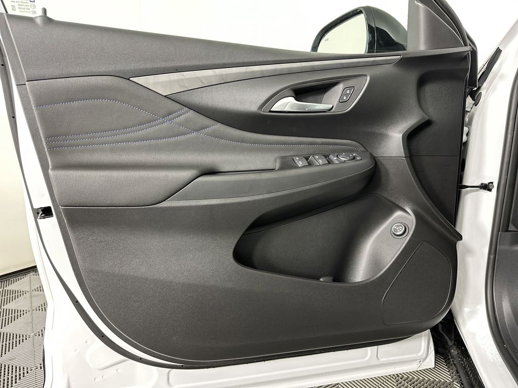 new 2025 Buick Envista car, priced at $29,075