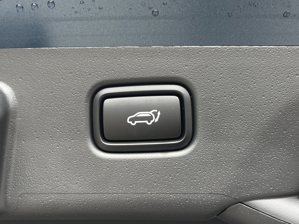 new 2025 Kia Niro car, priced at $33,027