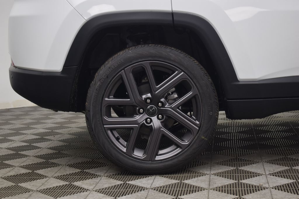 new 2026 Jeep Compass car, priced at $35,195