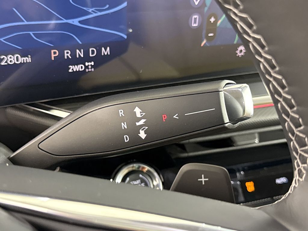 new 2025 Buick Envision car, priced at $35,245