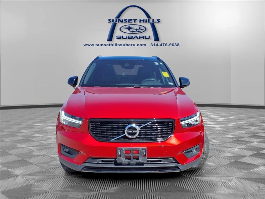 used 2019 Volvo XC40 car, priced at $18,111