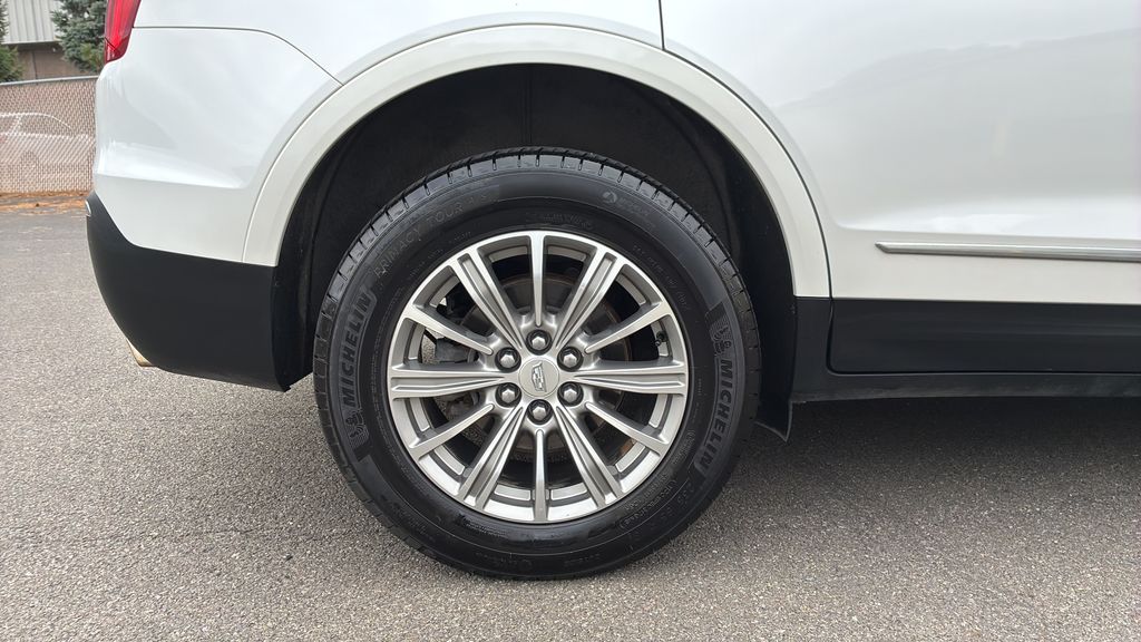 used 2019 Cadillac XT5 car, priced at $24,200