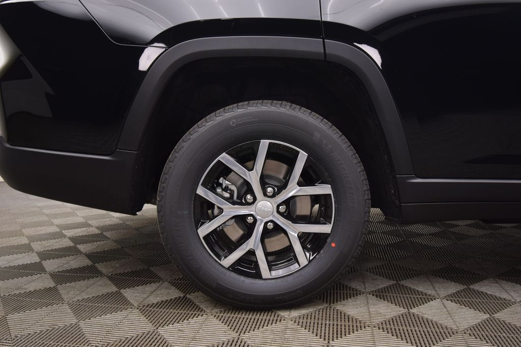 new 2025 Jeep Grand Cherokee L car, priced at $44,510