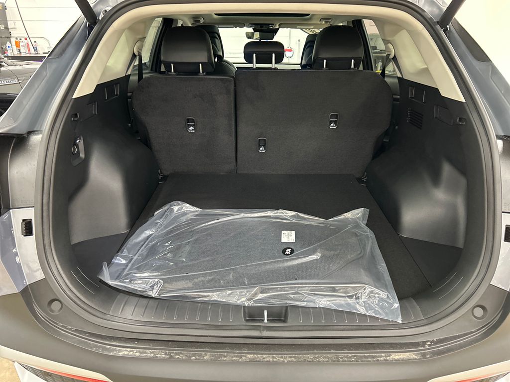 new 2025 Kia Sportage car, priced at $30,659