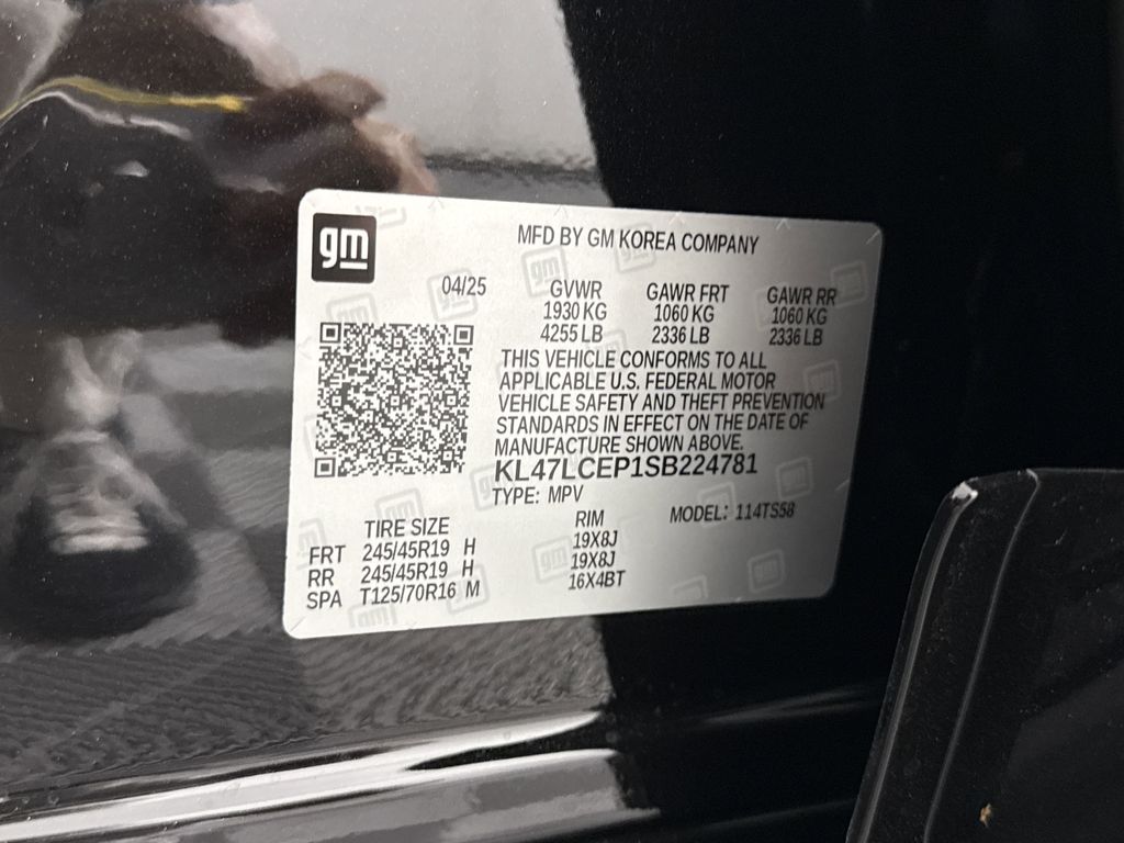 new 2025 Buick Envista car, priced at $31,085