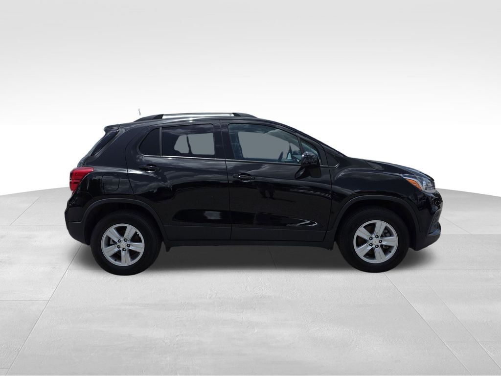 used 2022 Chevrolet Trax car, priced at $16,194