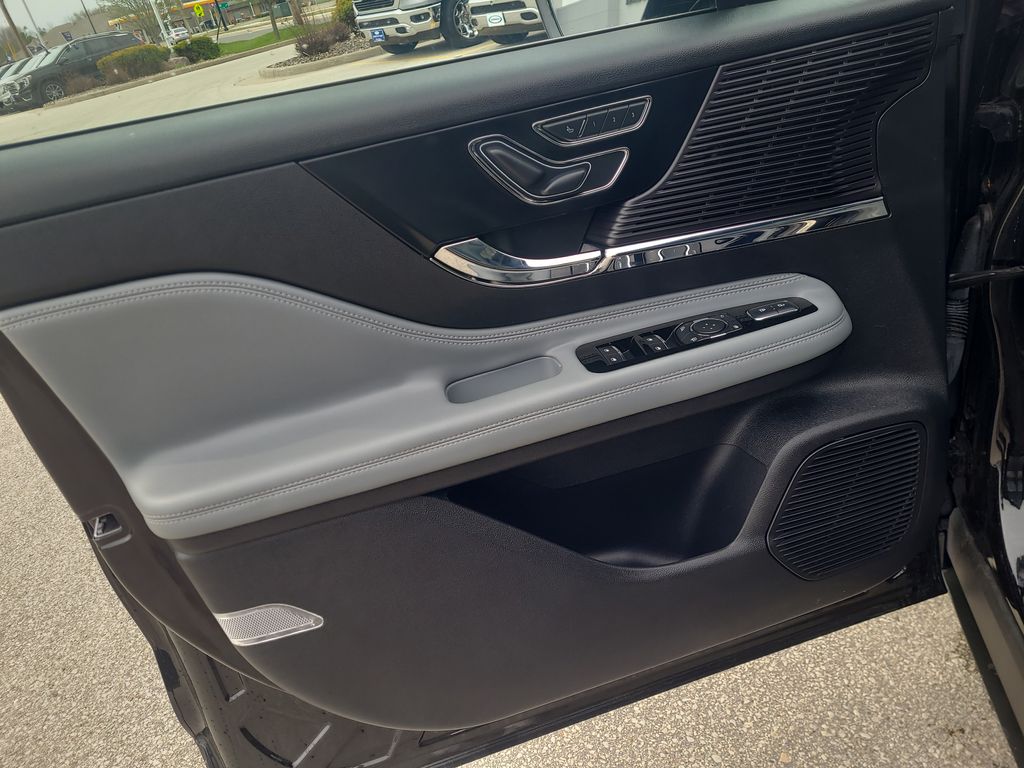 used 2022 Lincoln Corsair car, priced at $29,584