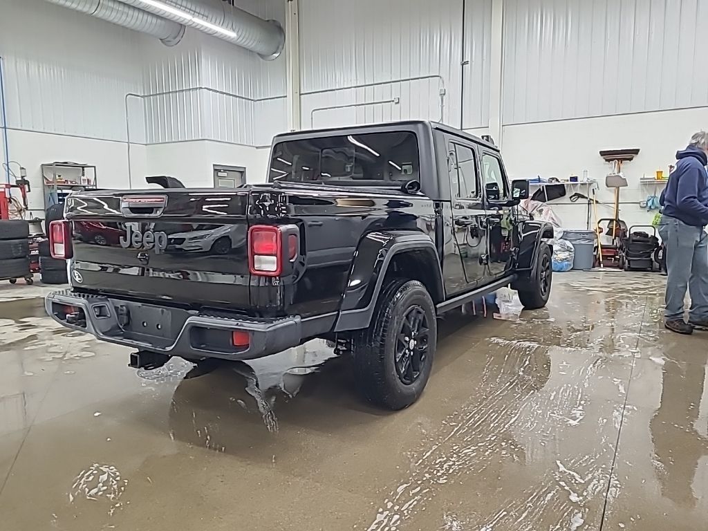 used 2023 Jeep Gladiator car, priced at $34,538