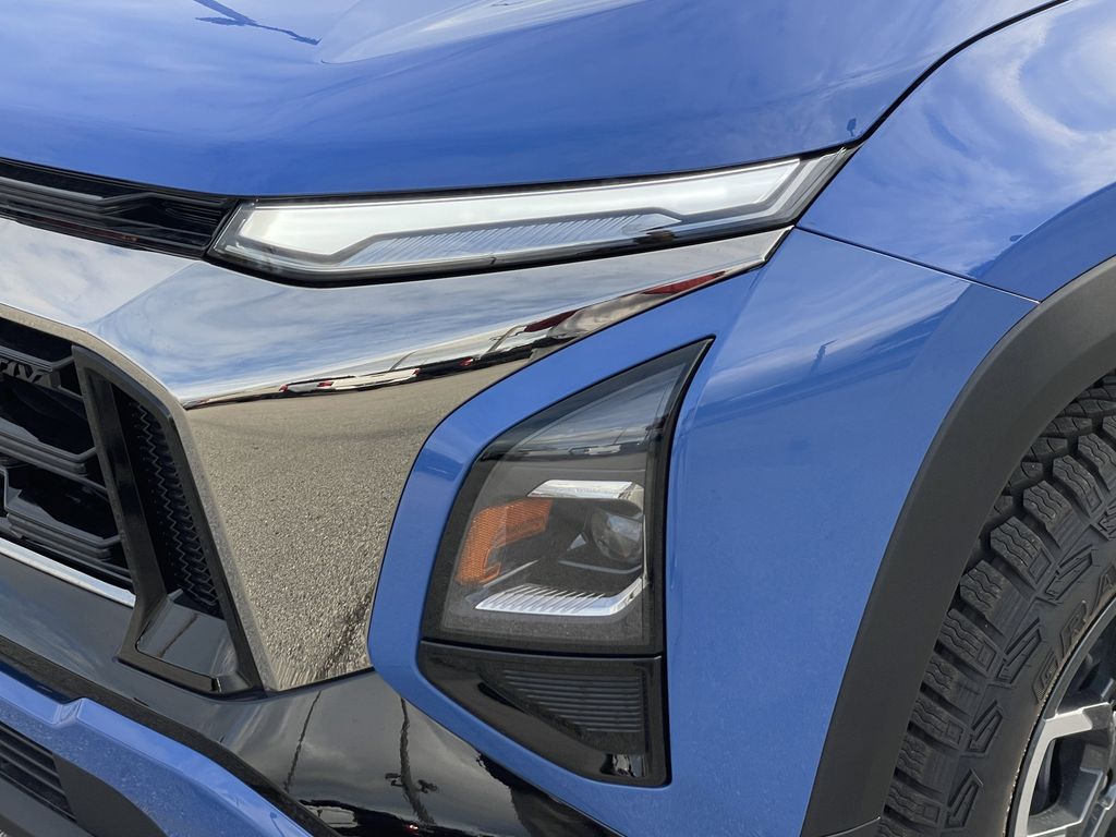 new 2026 Chevrolet Equinox car, priced at $32,900