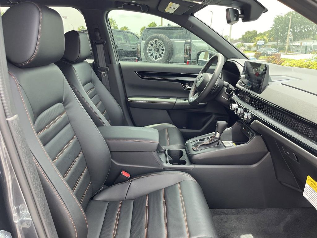new 2025 Honda CR-V Hybrid car, priced at $40,795