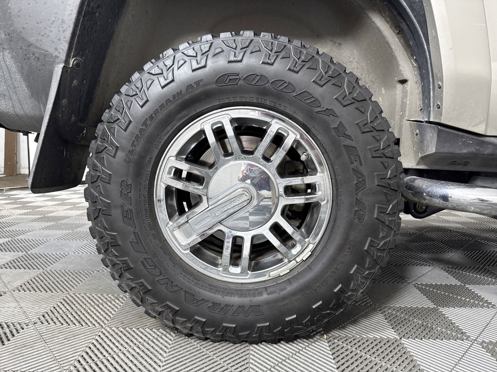used 2008 Hummer H3 car, priced at $12,995