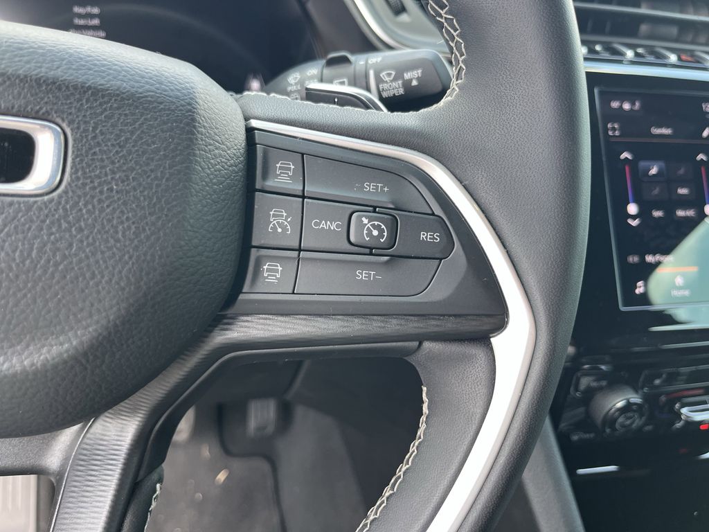 used 2023 Jeep Grand Cherokee car, priced at $31,792