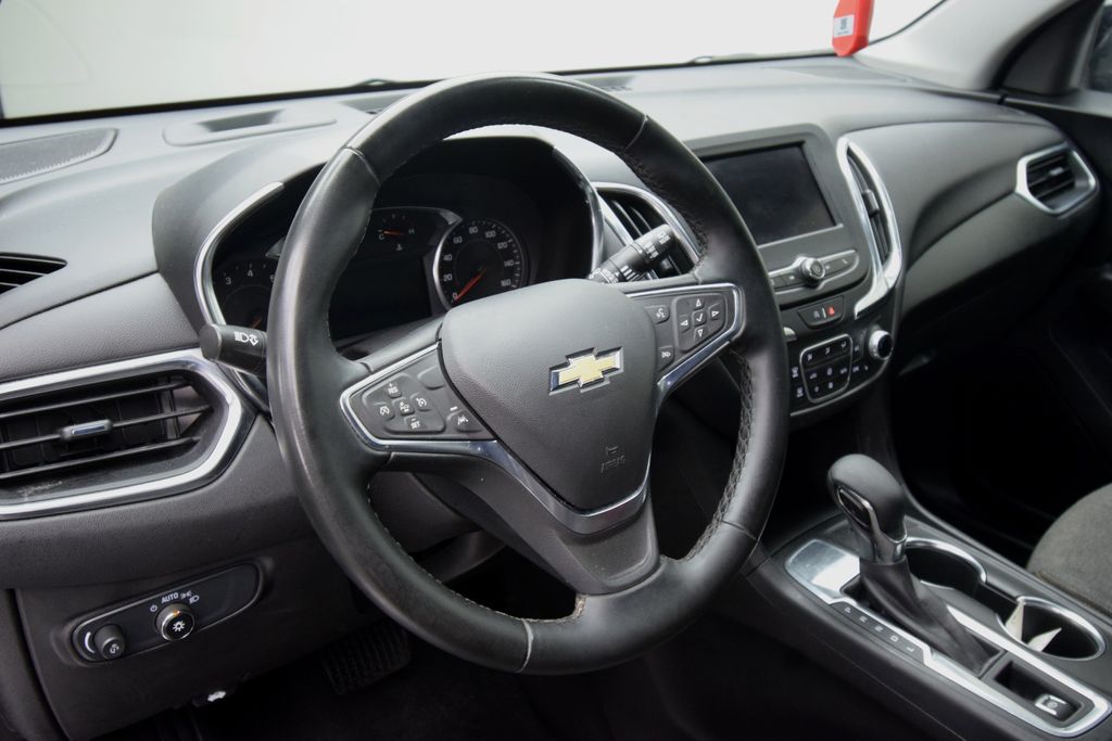 used 2024 Chevrolet Equinox car, priced at $22,300