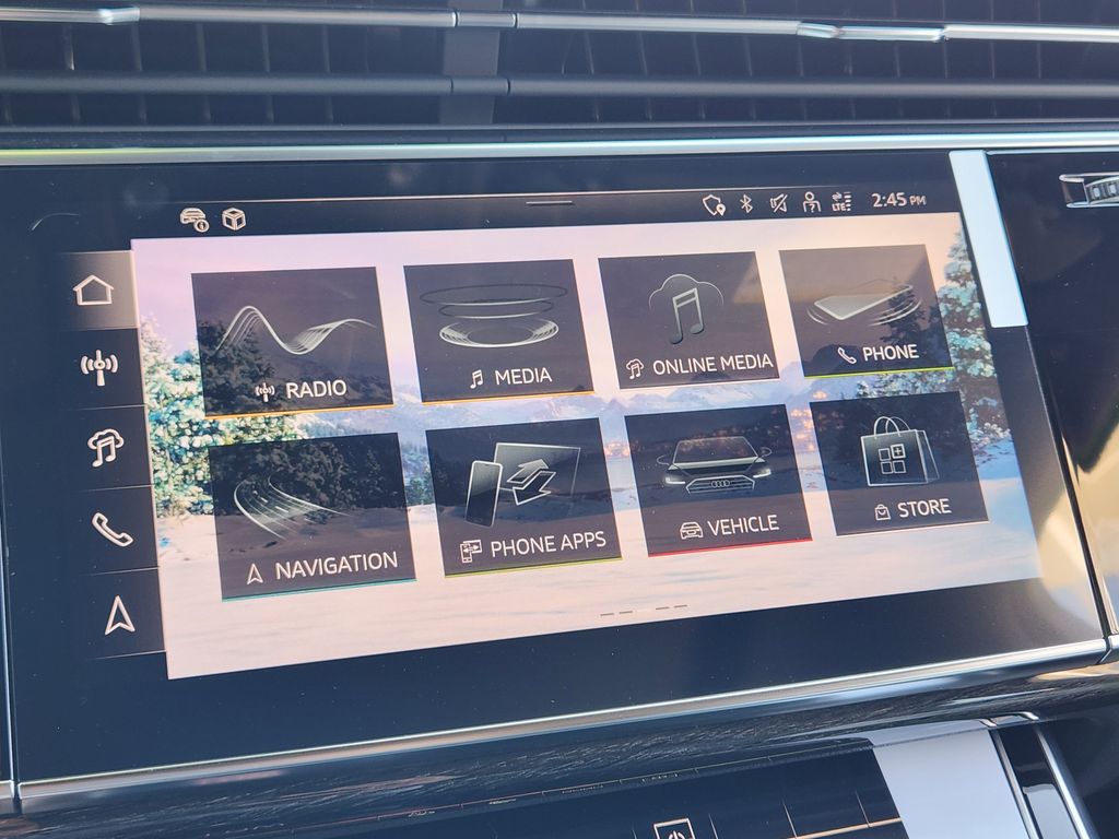 new 2025 Audi Q7 car, priced at $77,840