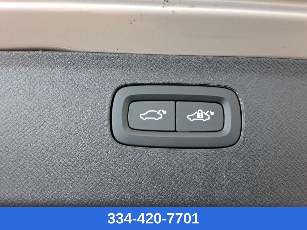 used 2025 Volvo XC90 car, priced at $54,999