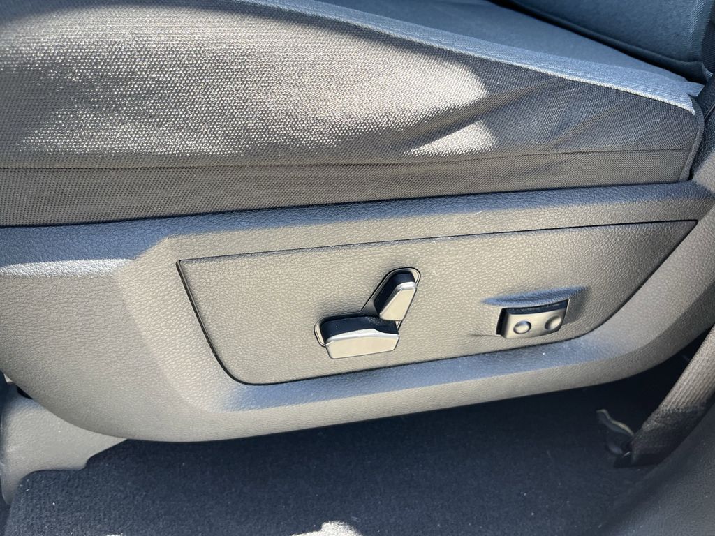 used 2023 Ram 1500 Classic car, priced at $25,991