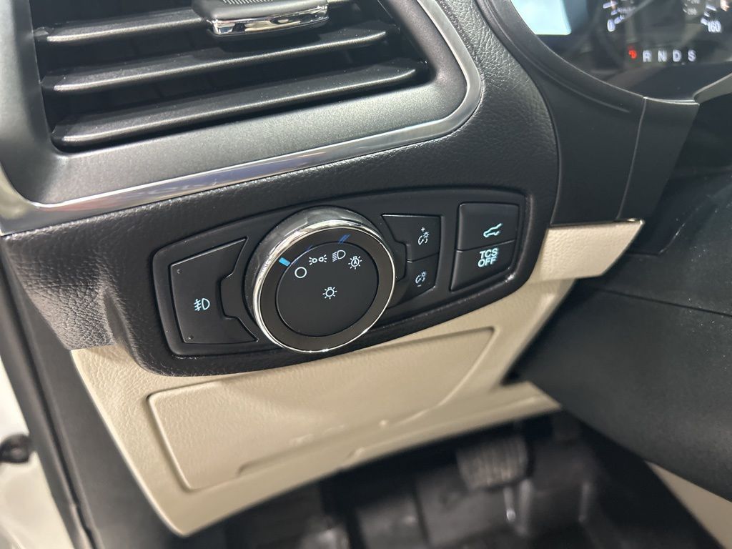 used 2022 Ford Edge car, priced at $29,985
