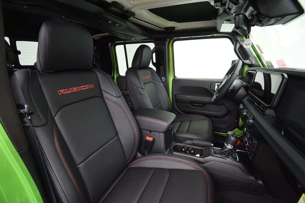 new 2025 Jeep Gladiator car, priced at $55,906