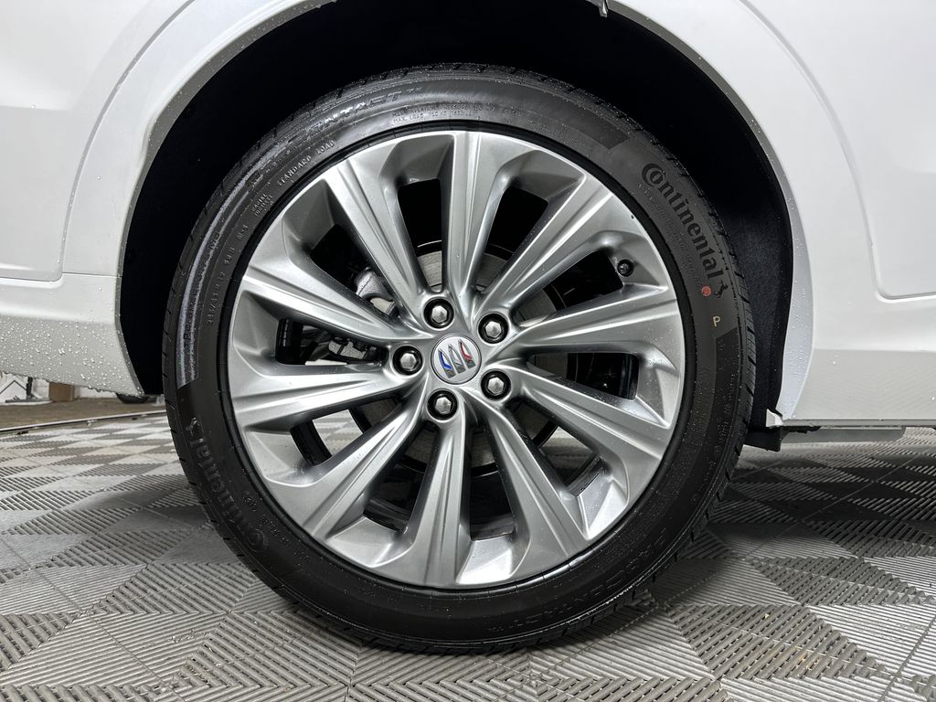 new 2025 Buick Envista car, priced at $31,685