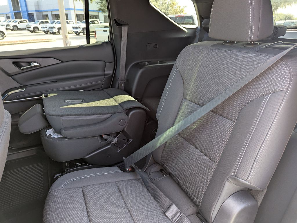 new 2026 Chevrolet Traverse car, priced at $41,845