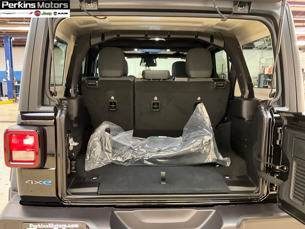 new 2025 Jeep Wrangler car, priced at $52,964