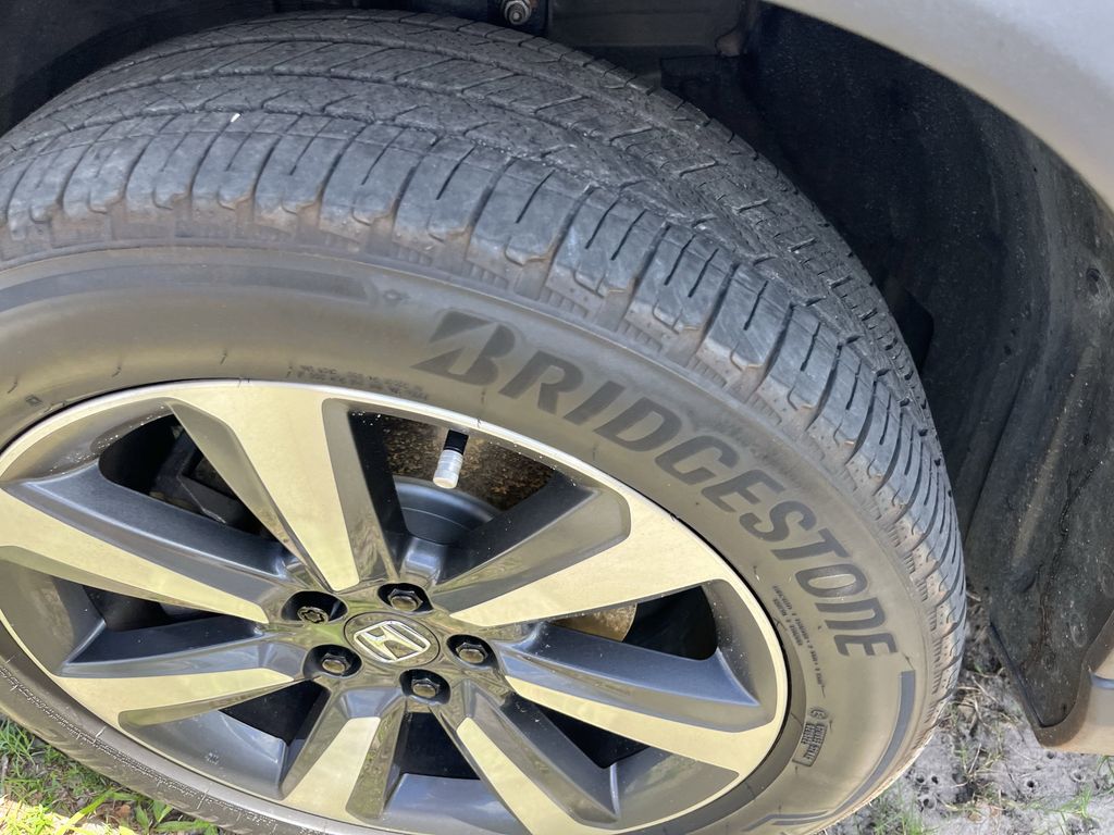 used 2023 Honda Pilot car, priced at $42,891
