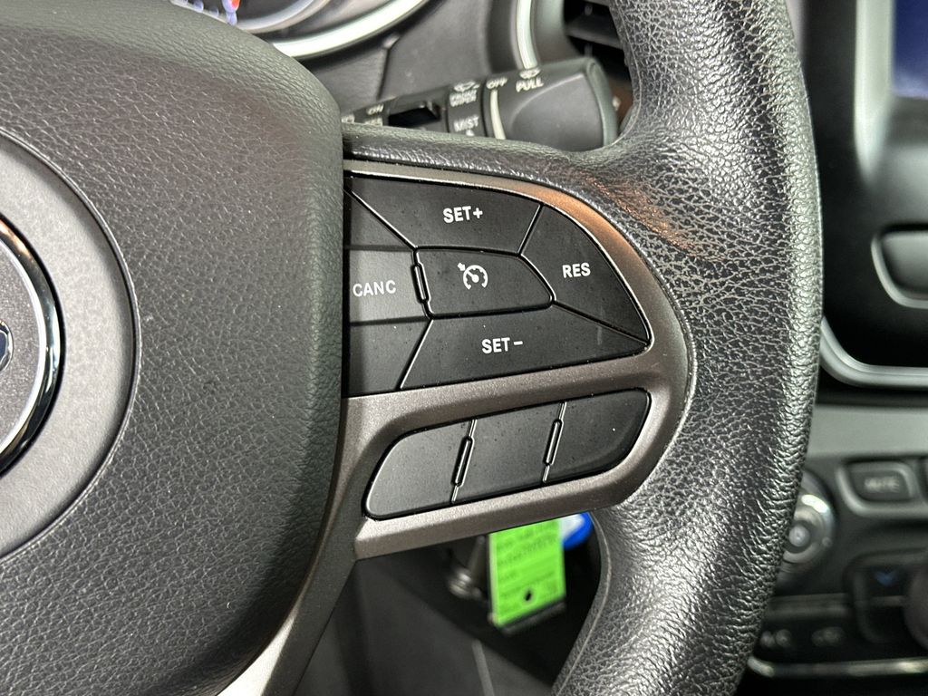used 2019 Jeep Cherokee car, priced at $15,579