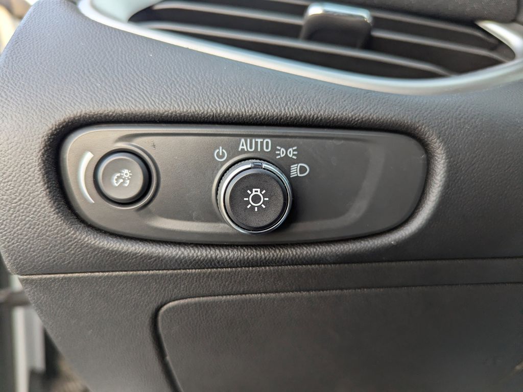 used 2024 Chevrolet Malibu car, priced at $17,991