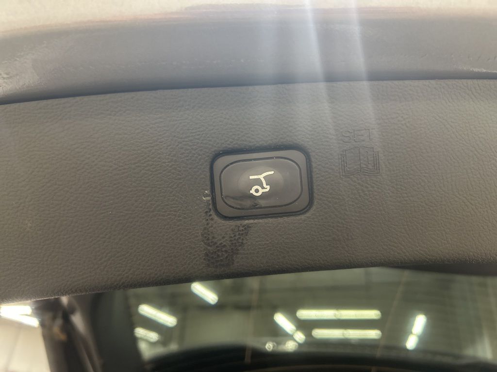 used 2022 Ford Edge car, priced at $25,895
