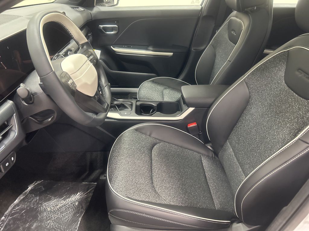 new 2025 Kia K4 car, priced at $26,332
