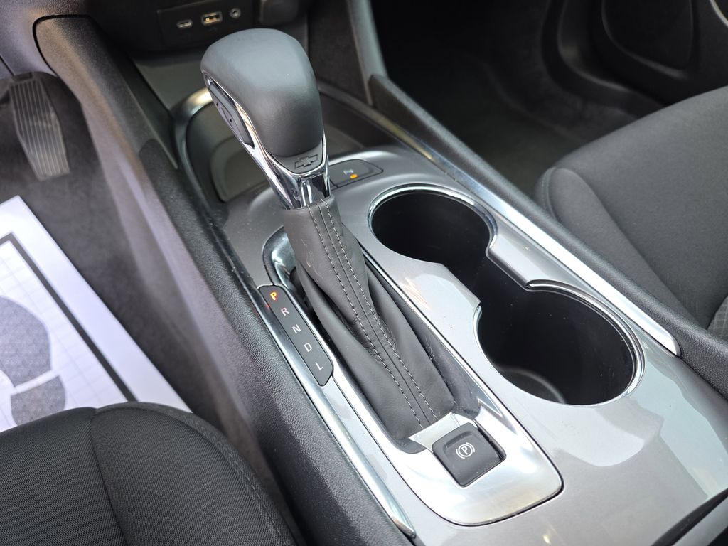 new 2025 Chevrolet Malibu car, priced at $30,790