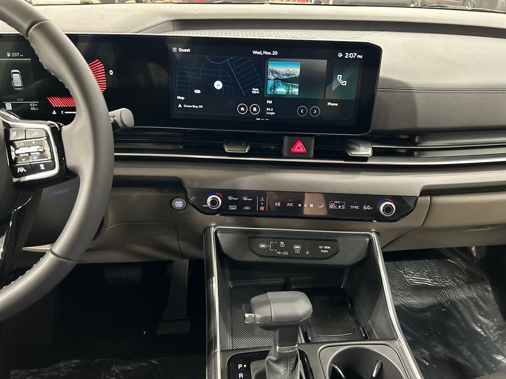 new 2025 Kia Carnival car, priced at $41,885