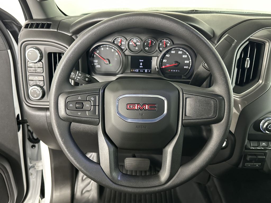 new 2025 GMC Sierra 1500 car, priced at $44,345