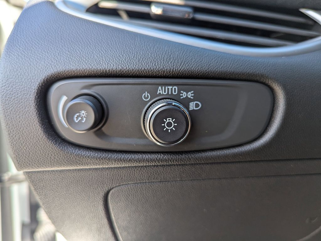 used 2024 Chevrolet Malibu car, priced at $17,993