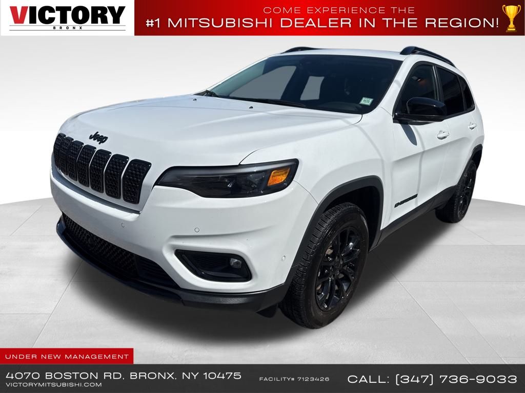 used 2023 Jeep Cherokee car, priced at $18,995