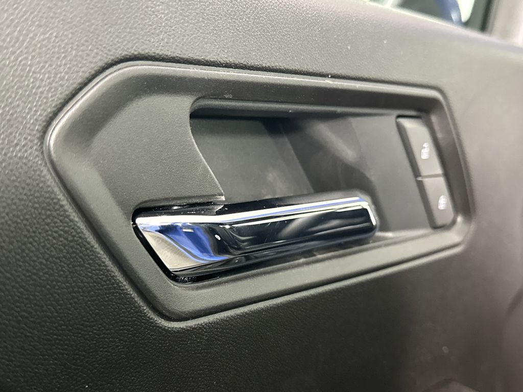 new 2025 GMC Canyon car, priced at $45,095