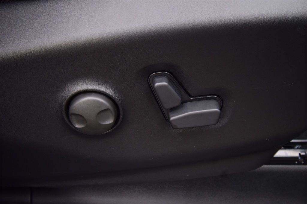 new 2026 Chrysler Pacifica car, priced at $56,460