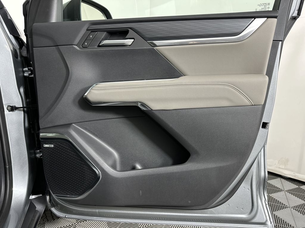 new 2025 GMC Acadia car, priced at $50,624