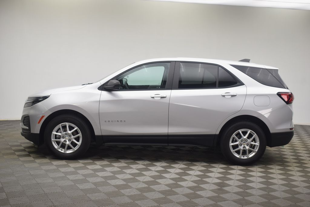 used 2022 Chevrolet Equinox car, priced at $17,700