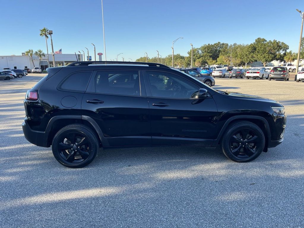 used 2020 Jeep Cherokee car, priced at $16,120