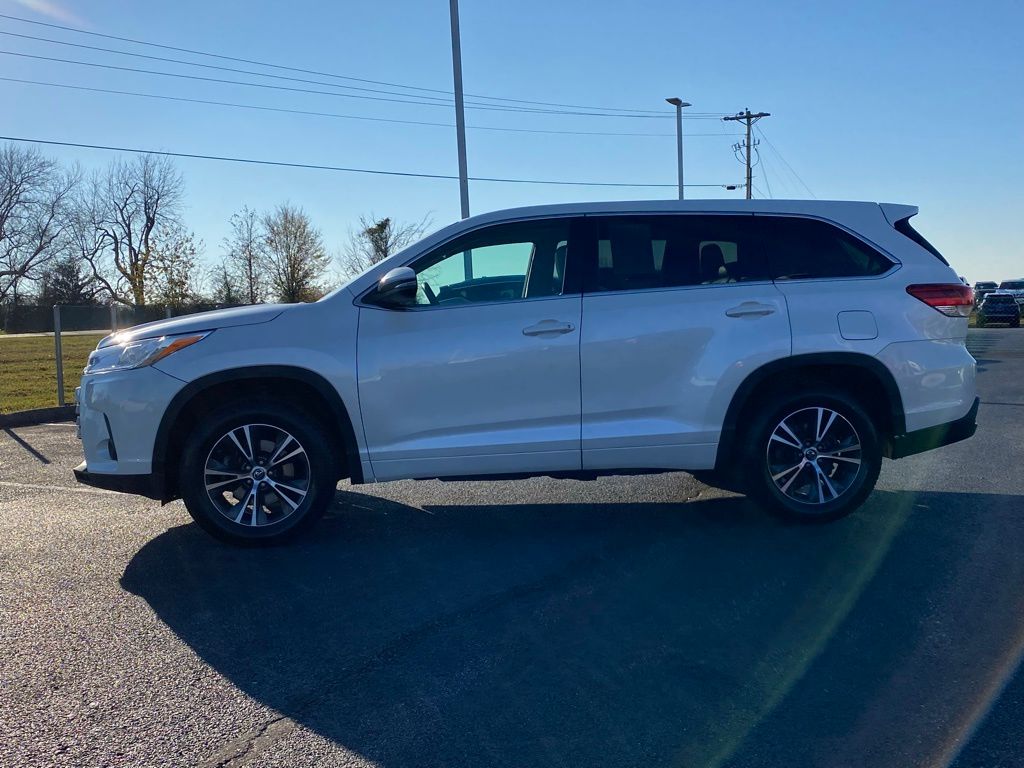 used 2018 Toyota Highlander car, priced at $16,500