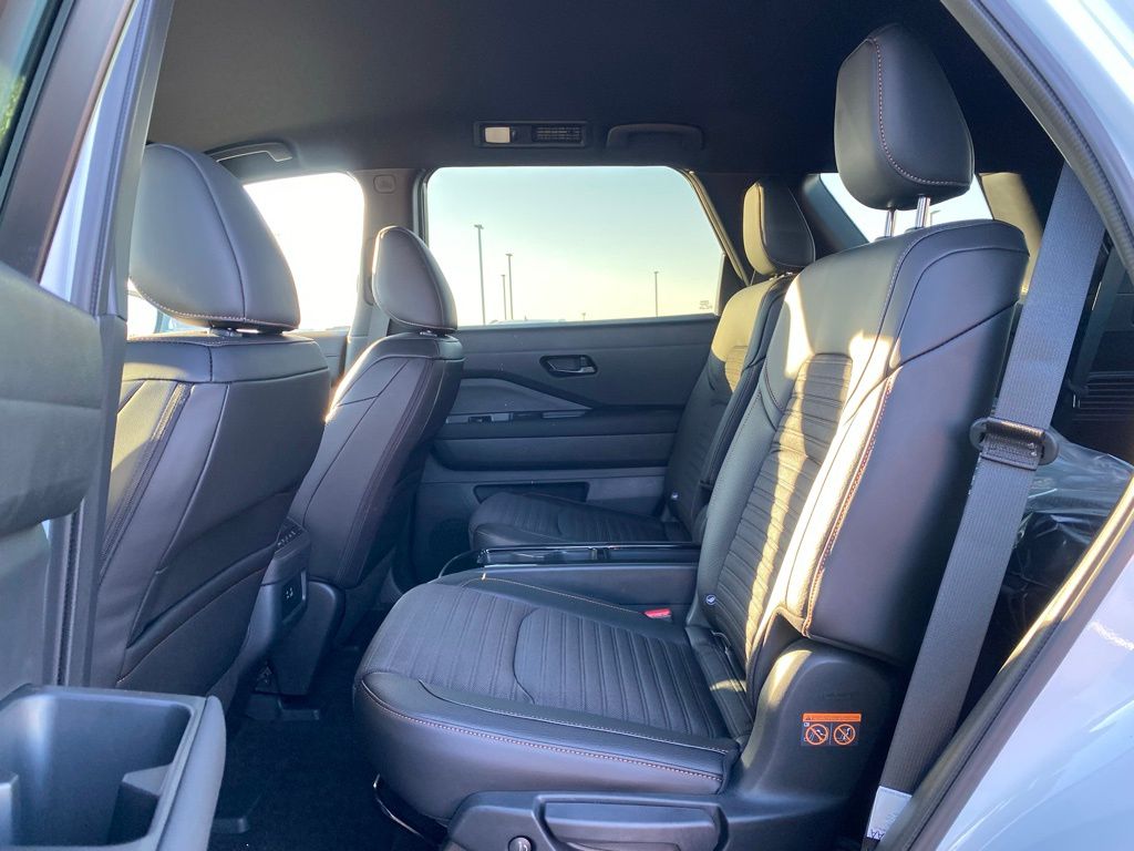 new 2025 Nissan Pathfinder car, priced at $43,609