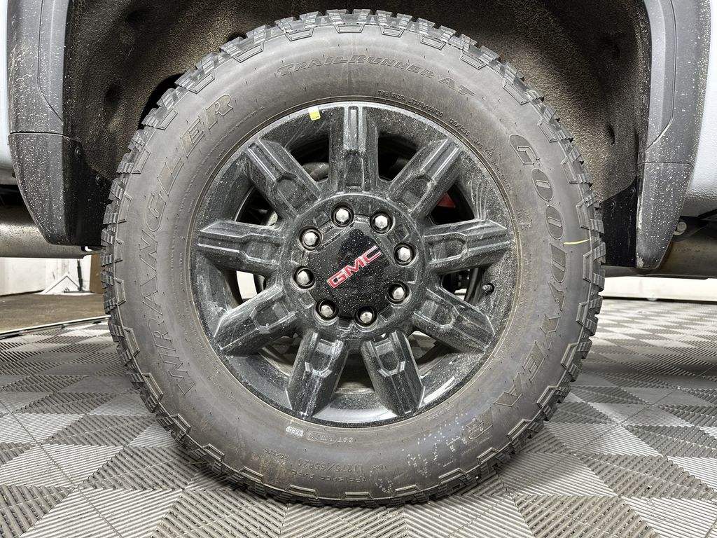 new 2025 GMC Sierra 2500HD car, priced at $87,134